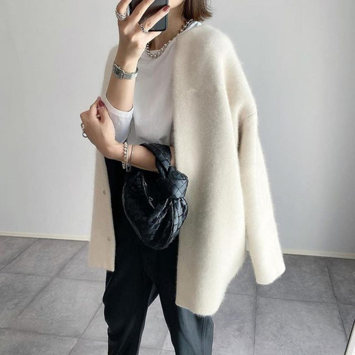 Verena | Refined Elegant Buttoned-up Cardigan