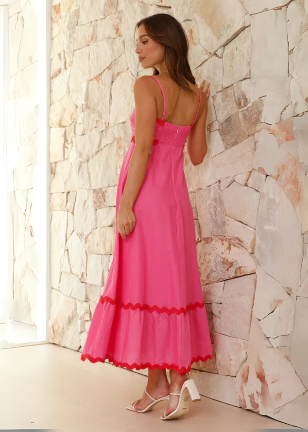 Dana - Beautiful and Airy Summer Dress