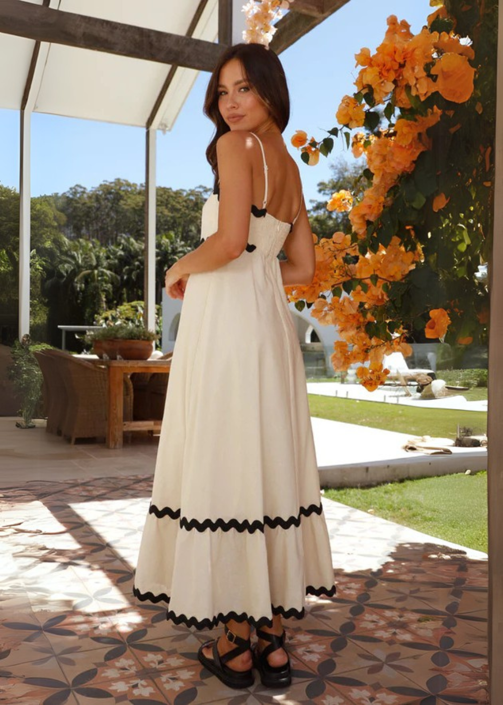 Dana - Beautiful and Airy Summer Dress